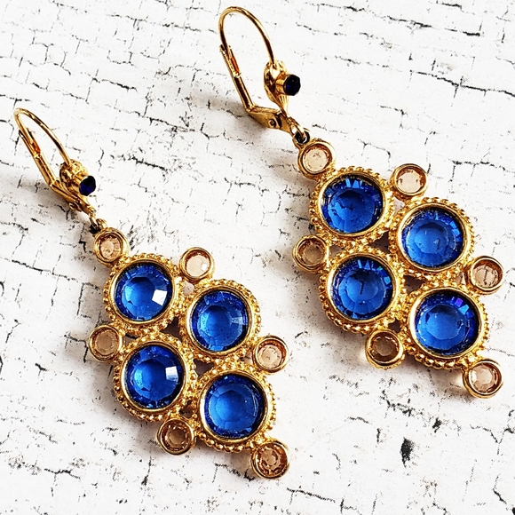 💙Sorrelli Beautiful Blue Chandelier Earrings. - Picture 4 of 8